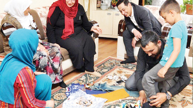 Kahramankazan Belediyesi ihtiyaç sahibi vatandaşlara destek oluyor.