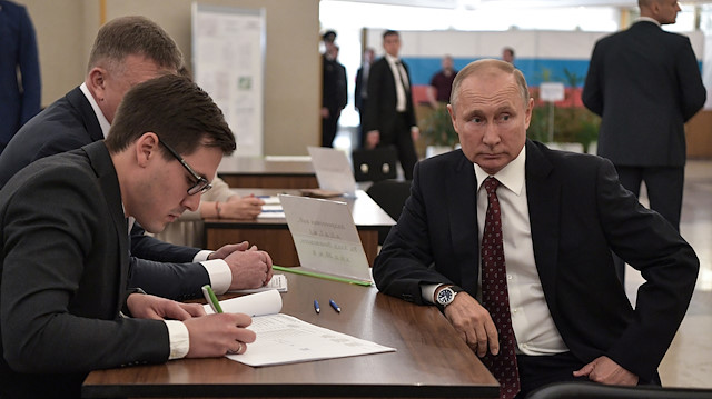 Putin'in partisi yerel seçimlerde kan kaybetti.