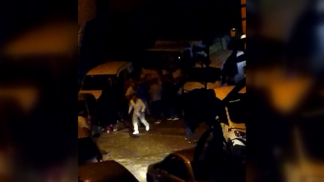 Komşu kavgasında silahlar konuştu