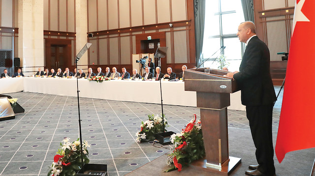 Recep Tayyip Erdoğan, Belediye Başkanlarını Külliye'de ağırladı.
