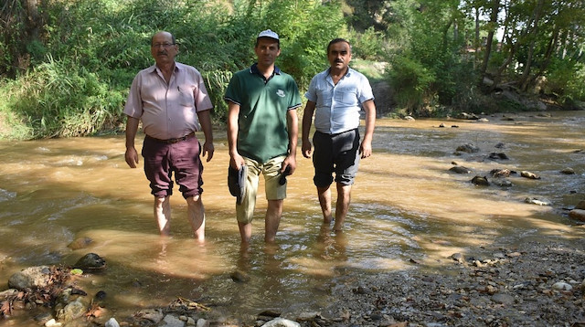 Mahalle sakinleri.