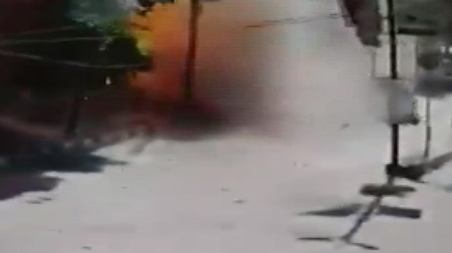 Afrindeki patlama güvenlik kamerasında