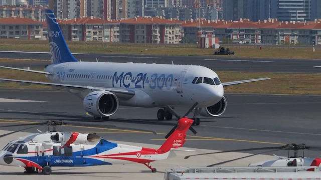 MS-21-300 TEKNOFEST için Atatürk Havalimanına indi