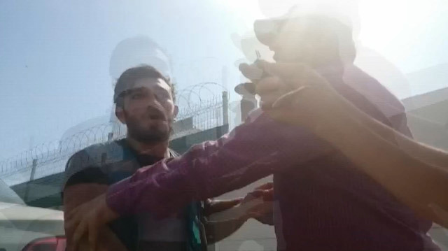 Tuzla'daki yangını görüntüleyen gazetecilere saldırı kamerada