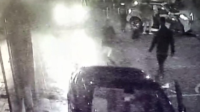 Polisin 'dur' ihtarına uymadı bahçe duvarına çarptı