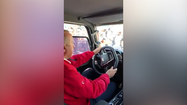 Cumhurbaşkanı Erdoğan yerli pikapı test etti
