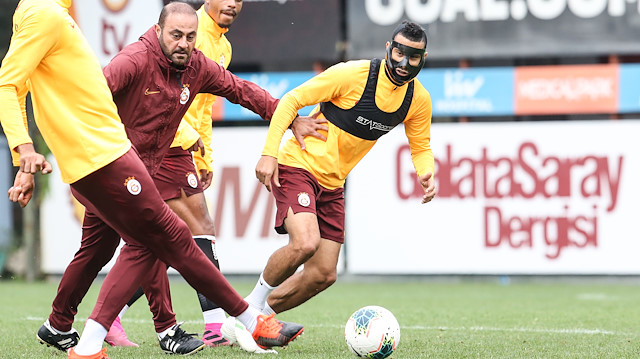 Belhandanın derbi için özel maskesi hazır