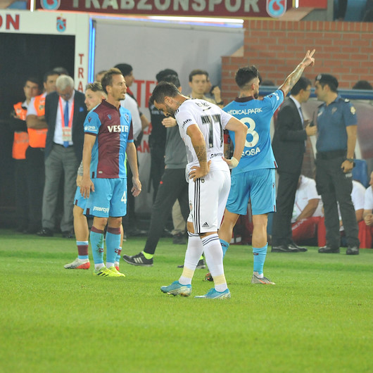 Beşiktaşlılar çılgına döndü: Bu yaştan sonra bizi futbola başlatmayın