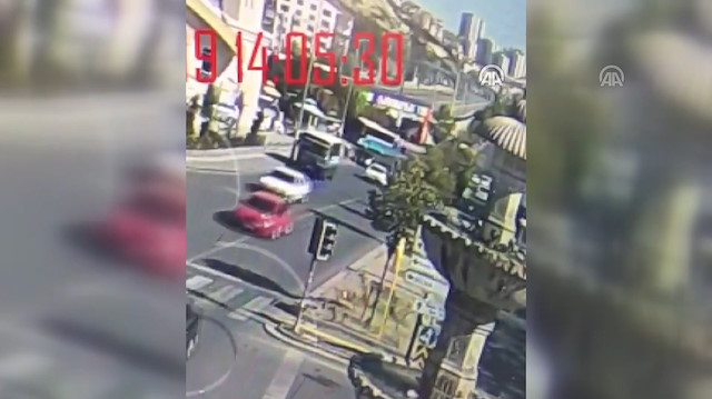 Ankarada 3 kişinin öldüğü kaza anı kamerada