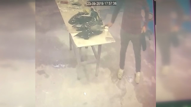 Dilendiği iş merkezinde cep telefonunu böyle çaldı