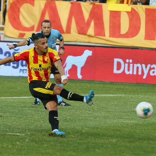 Serdar Gürlerden tarihe geçecek penaltı