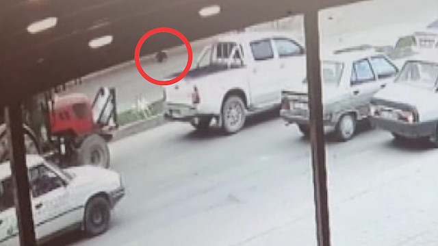 Otobüs beklerken silahlı saldırıya uğradı