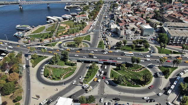 Unkapanı Köprüsü alt geçidi tehlike saçıyor