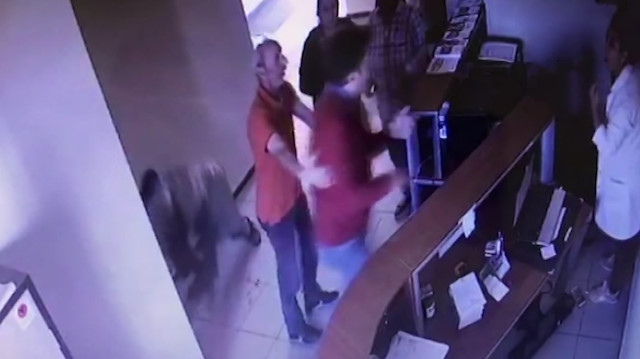 Aile sağlık merkezinde personel ve hasta yakınına saldıran şahıs tutuklandı