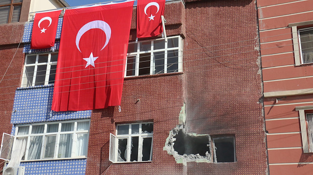 YPG/PKK'lı teröristler yine sivilleri hedef aldı: Suruç ve Akçakale'ye havanlı saldırı