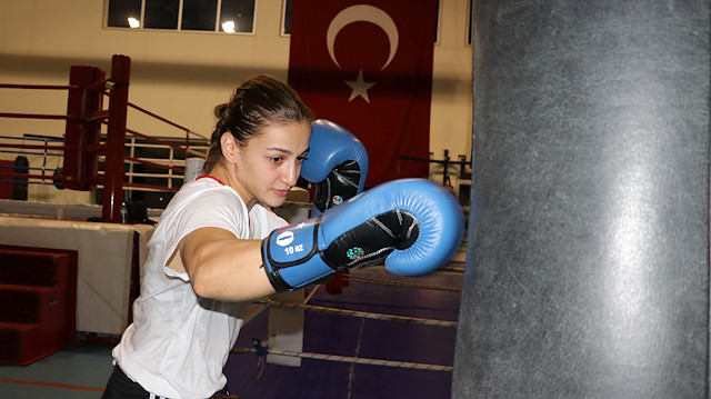 Turkey's Çakıroğlu claims silver in women's boxing