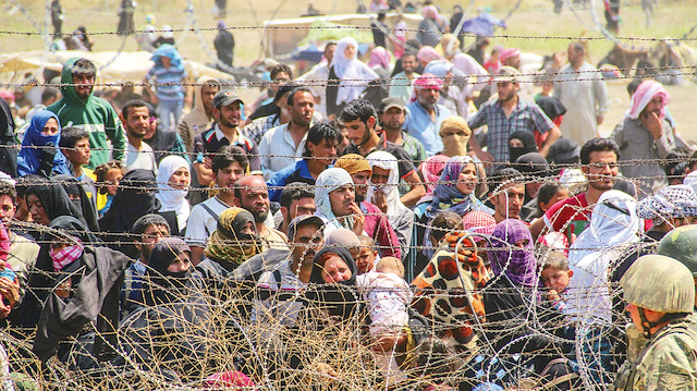 750 bin Kürt YPG den kaçtı