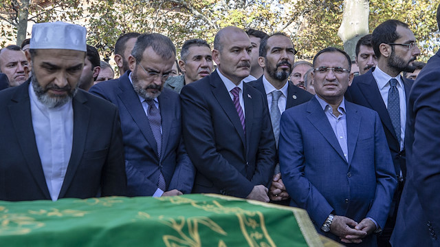 Nuri Pakdil'in cenaze namazına yoğun ilgi