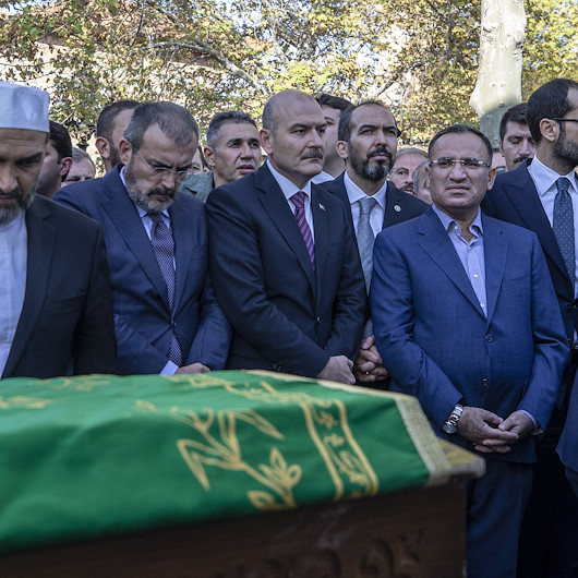 Nuri Pakdilin cenaze namazına yoğun ilgi