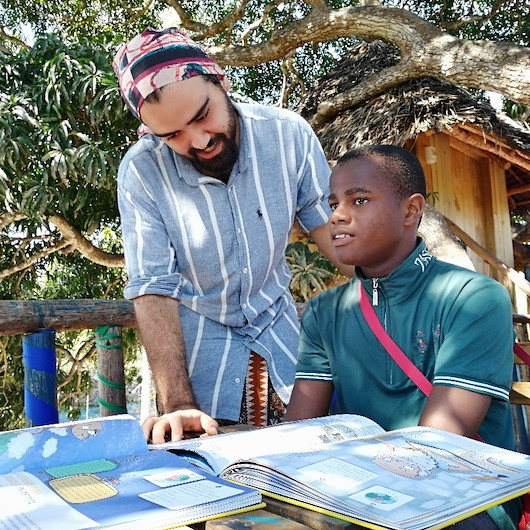 Türk eğitim gönüllüleri Afrika’da