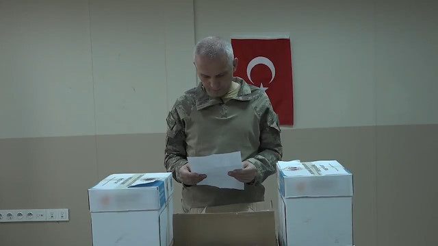 Şehit çocuğundan Barış Pınarı Harekatındaki Mehmetçiğe mektup: Babamın intikamını alın