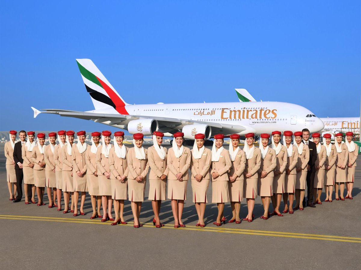 Сайт эмиратские авиалинии. Авиакомпания Дубай Эмирейтс. Emirates Airlines авиакомпании ОАЭ. Дубайская авиакомпания Emirates. Эйр Эмирейтс самолеты.