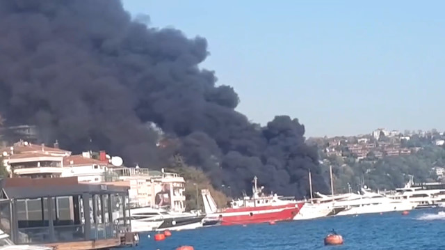 Lüks yatta yangın paniği