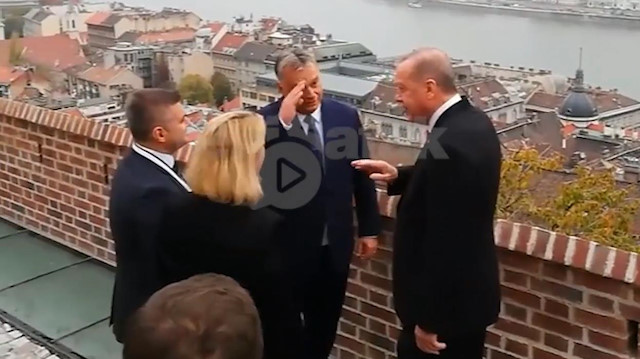 Cumhurbaşkanı Erdoğan ve Macar Başbakan Orbandan asker selamı