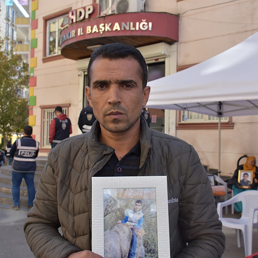 "Bizden ne istiyorsunuz?<br>Kanımızı kuruttunuz!"