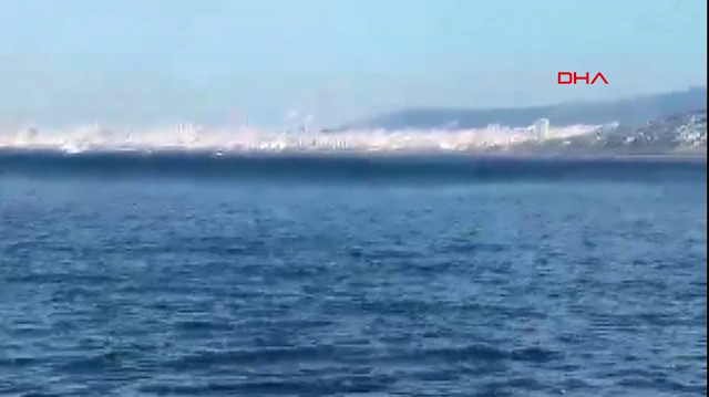 Büyükada'da dalga paniği kamerada