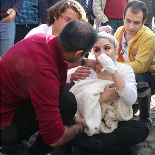 Kadın turiste <br>demir sapladı