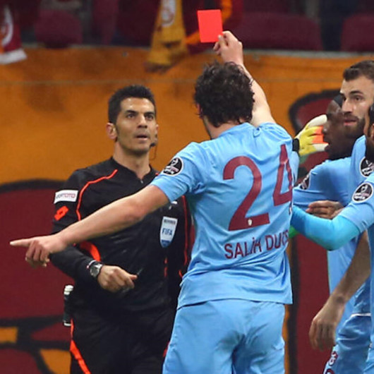 Artık hakem değilim
