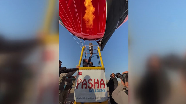 Bakan Varank ilk yerli balon ile uçtu