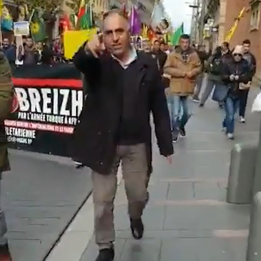 Fransız kadından PKK yandaşlarına: Ne mutlu Türküm diyene