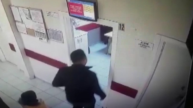 Getirdiği kimlikle ilaç yazdırmak isteyen şahıs