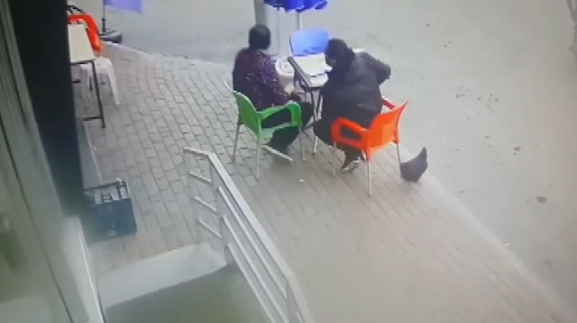 Dönercinin tavukla imtihanı
