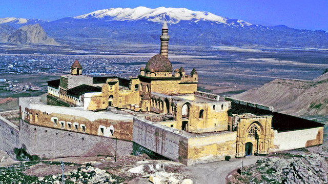 Turkish MP calls 2020 to be �Ishak Pasha Palace Year�