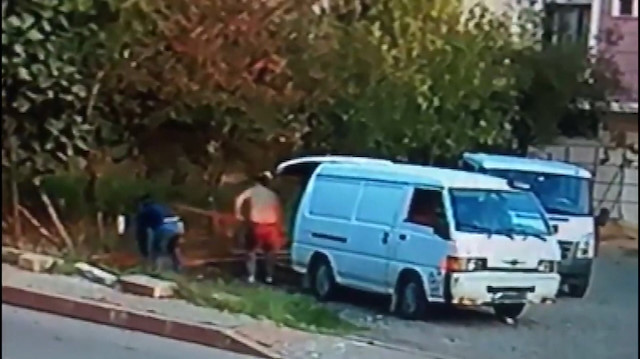 Baba-oğul 1 ton inşaat demiri çaldılar