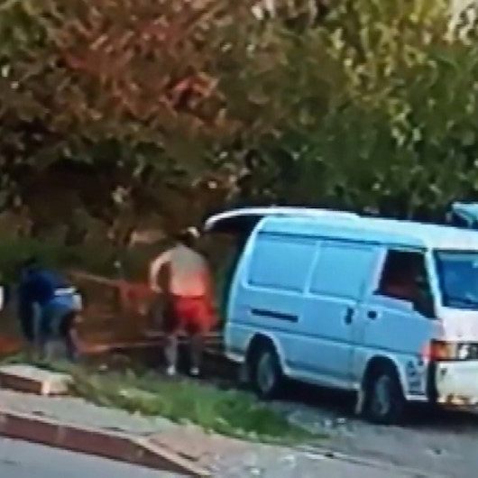 Baba-oğul 1 ton inşaat demiri çaldılar