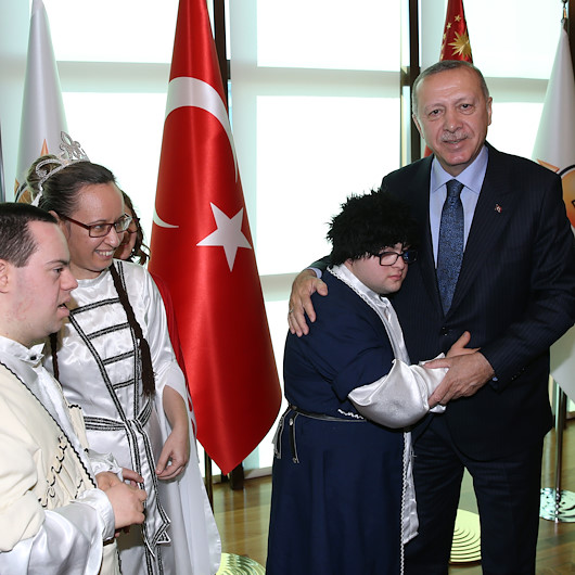 Cumhurbaşkanı Erdoğan engellilerle bir araya geldi