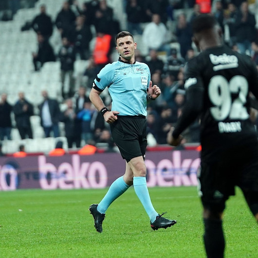 Beşiktaş-Kayserispor maçında olay karar: Top çıktı mı, çıkmadı mı?