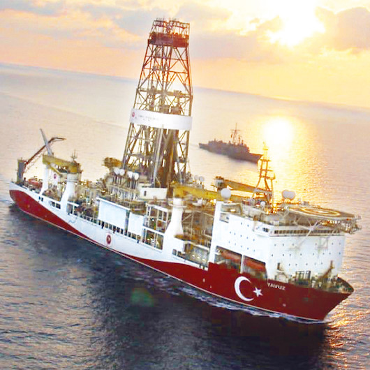 Atina olmazın peşinde
