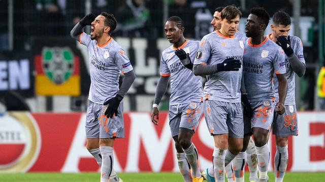 M Gladbach Basaksehir 1 2