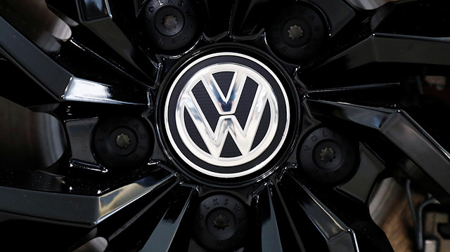 Renault Volkswagen Post Losses In H1