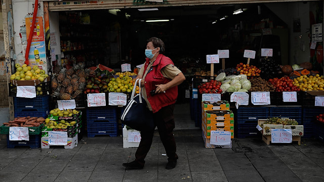 Madrid at ‘serious risk’ without tougher Covid-19 rules, health minister warns