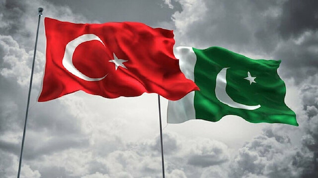 Pakistani, Turkish flag sales surge in Azerbaijan as conflict with ...