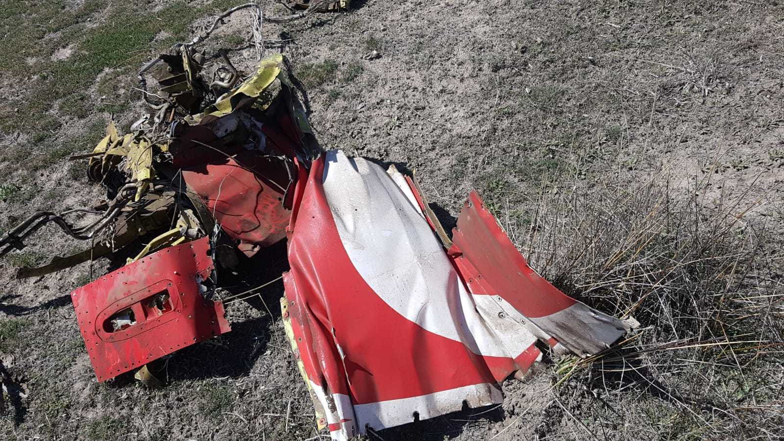 Разбивающая турция. Разбился самолет в Турции. Фото разбившегося истребителя. Турция Конья самолет разбился. В Турции потерпел крушение учебный самолет.