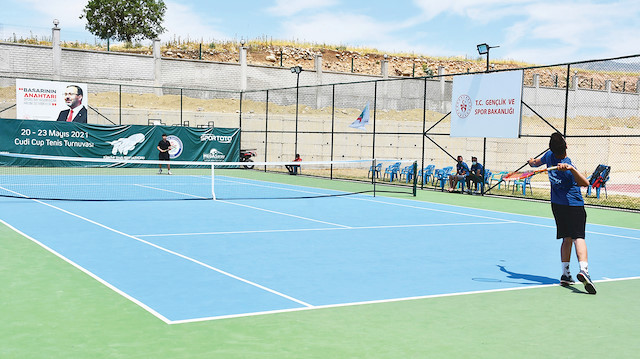 Cudi Dağı'nda tenis turnuvası: Yeteneklerini heba etmeyeceğiz