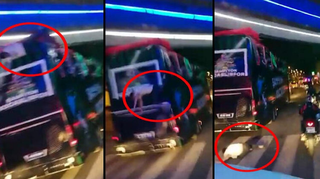 Kocaelispor'un şampiyonluk turunda kaza: İki futbolcu üstü açık otobüsten düştü