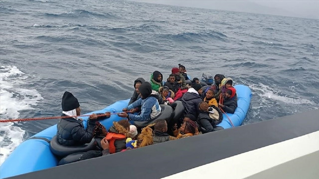 تركيا.. إنقاذ 43 مهاجرًا قبالة موغلا وإزمير